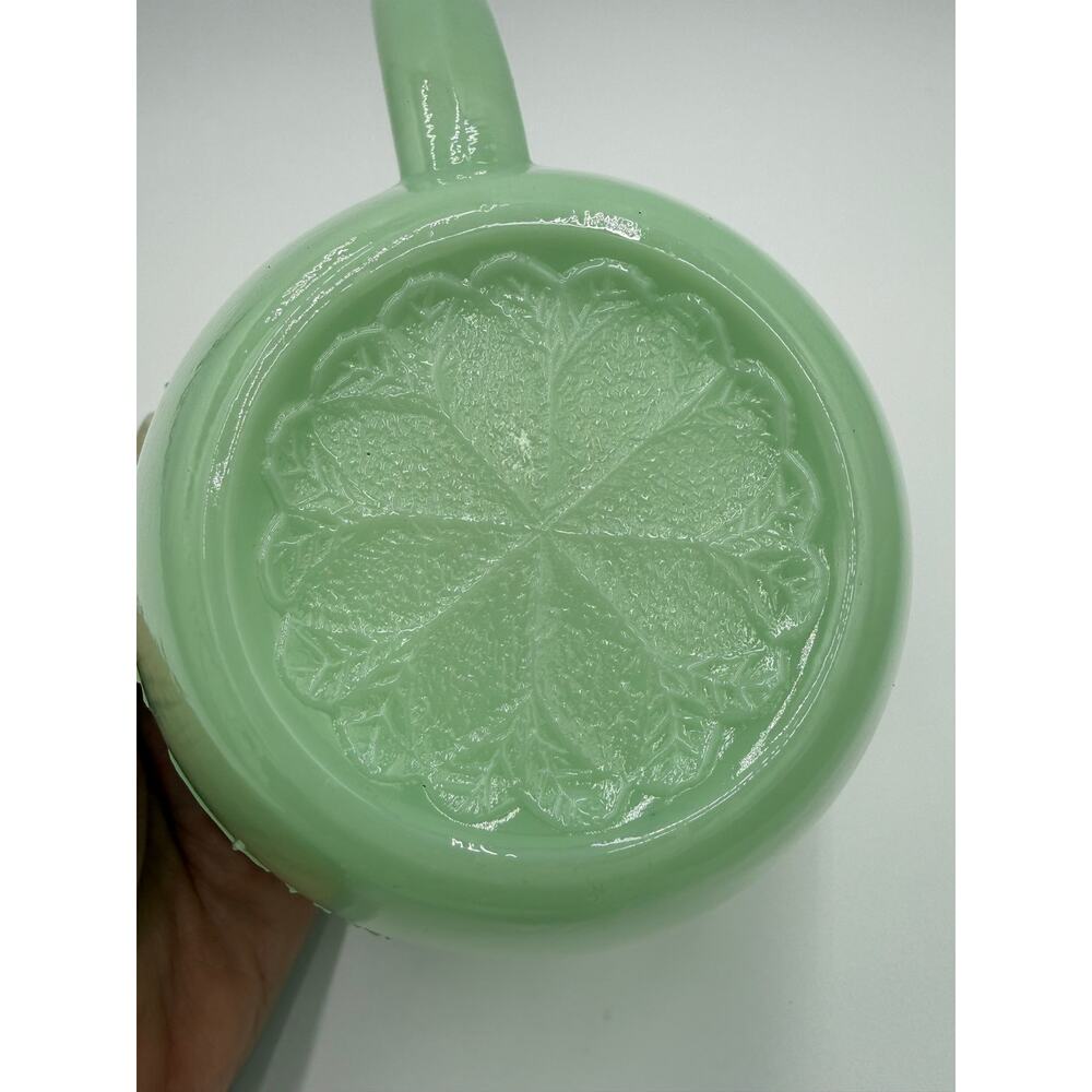 Jadeite Measuring Cup - Picture 7 of 7